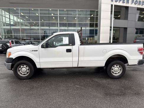 Used 2013 Ford F150 XL w/ Mid Equipment Group image 2