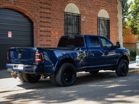 Used 2024 RAM 3500 Limited w/ Night Edition AWD/4WD image 3
