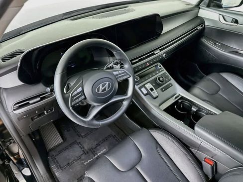 Used 2024 Hyundai Palisade XRT FWD image 2