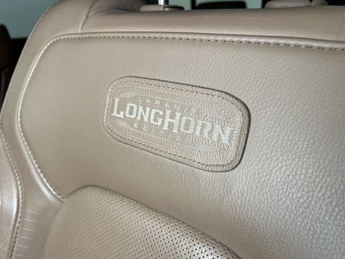 Used 2019 RAM 1500 Laramie Longhorn image 5