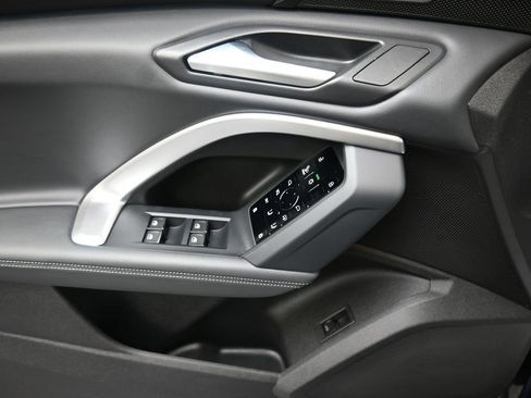 Certified 2025 Audi Q5 Premium Plus w/ Premium Plus image 22