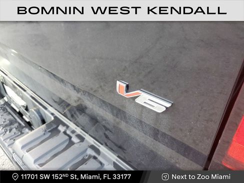 Used 2022 Chevrolet Colorado Z71 w/ Safety Package image 10