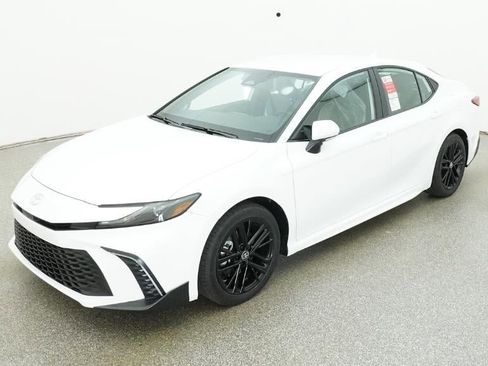 New 2026 Toyota Camry SE image 34