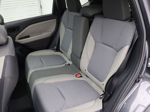 Used 2025 Subaru Forester Premium w/ Convenience Package #1 AWD/4WD image 12