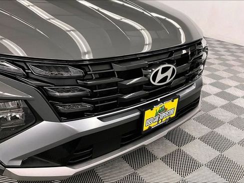 Used 2025 Hyundai Tucson SEL FWD image 33