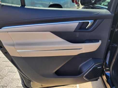 New 2026 Buick Enclave Preferred image 42