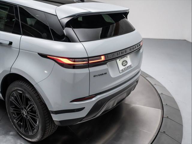 New 2026 Land Rover Range Rover Evoque S AWD/4WD image 32
