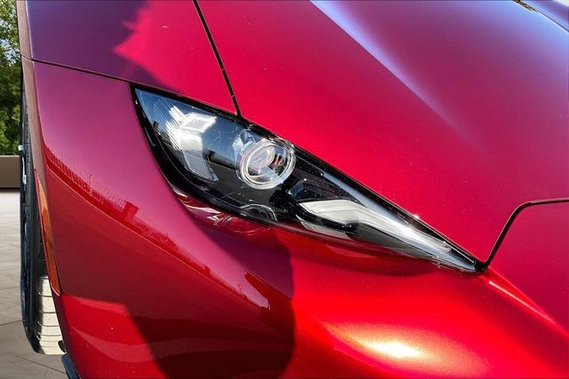 Used 2025 MAZDA MX-5 Miata RF Club w/ Weather Package RWD image 28