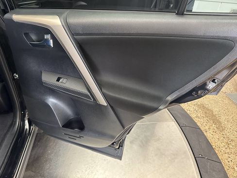 Used 2015 Toyota RAV4 XLE image 28