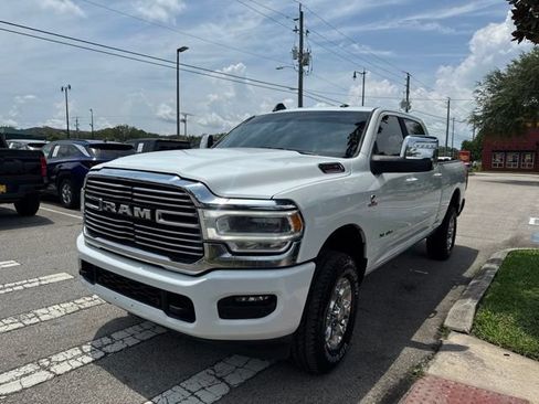 Used 2024 RAM 2500 Laramie AWD/4WD image 4