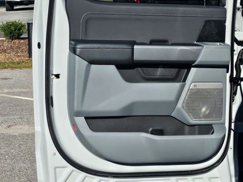 New 2026 Ford F250 XLT w/ XLT Premium Package image 32