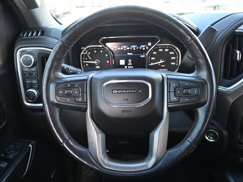 Used 2022 GMC Sierra 1500 Denali w/ Denali Premium Package AWD/4WD image 10