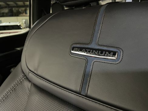 Used 2025 Ford F250 Platinum image 29