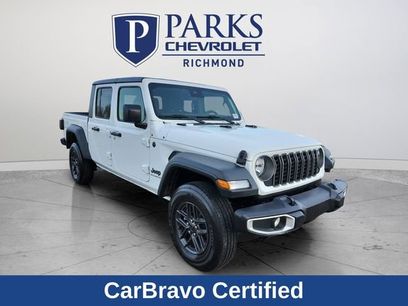 Used 2025 Jeep Gladiator Sport