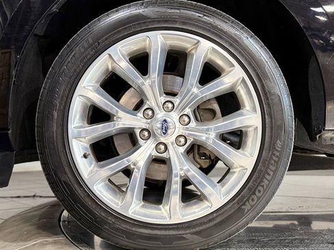 Used 2019 Ford Expedition Platinum image 15