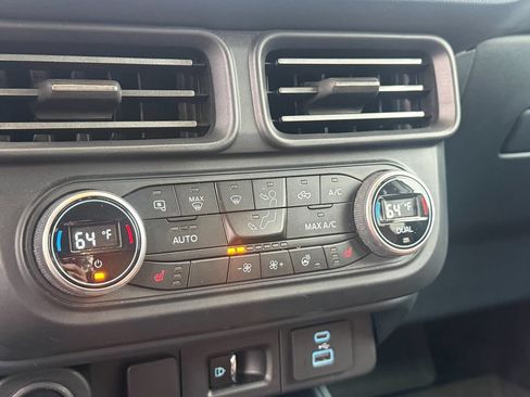 Used 2022 Ford Maverick Lariat w/ Lariat Luxury Package AWD/4WD image 14