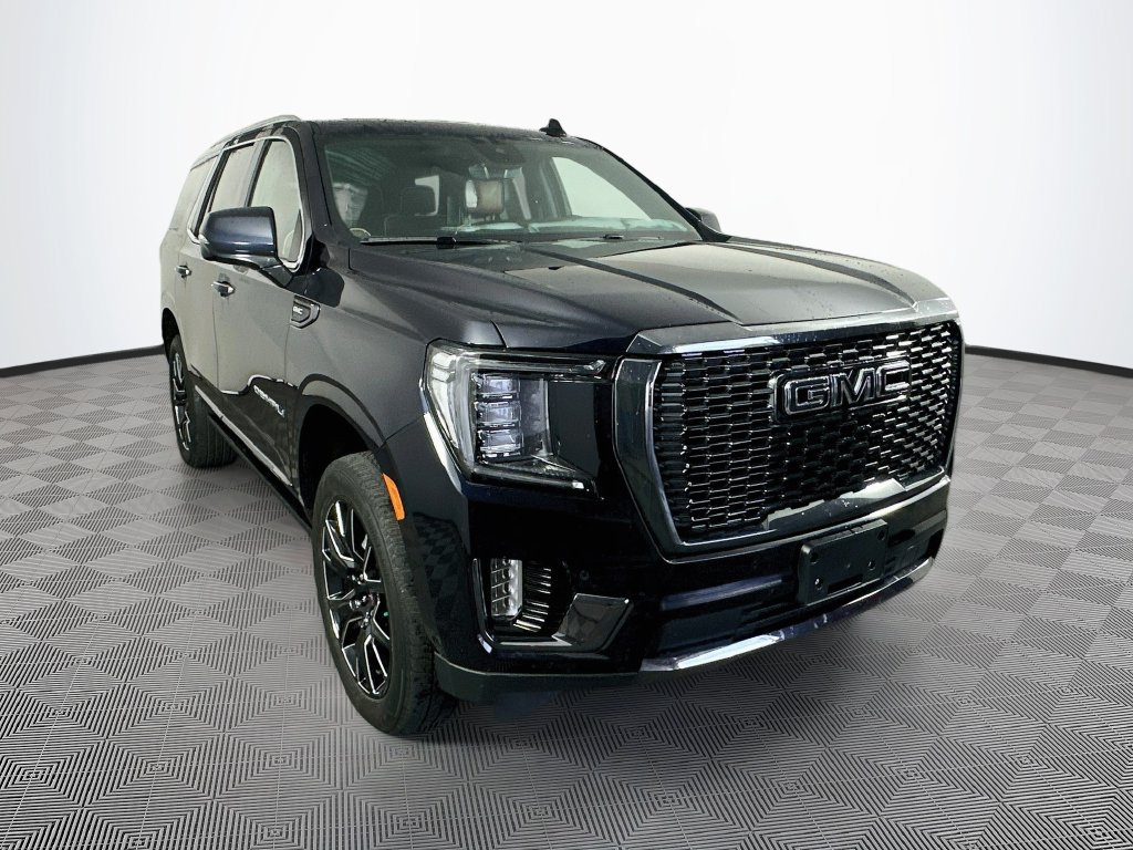 Used 2024 GMC Yukon Denali Ultimate w/ LPO, Floor Liner Package AWD/4WD image 2