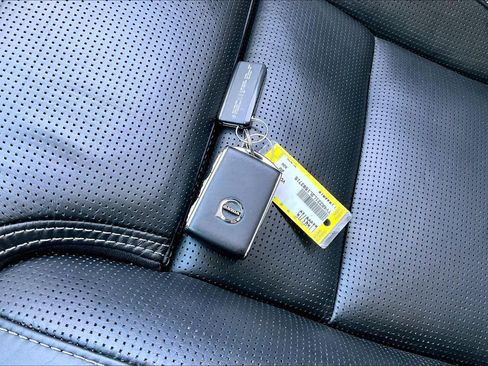 Used 2020 Volvo XC90 T6 Inscription w/ Protection Package Premier image 14