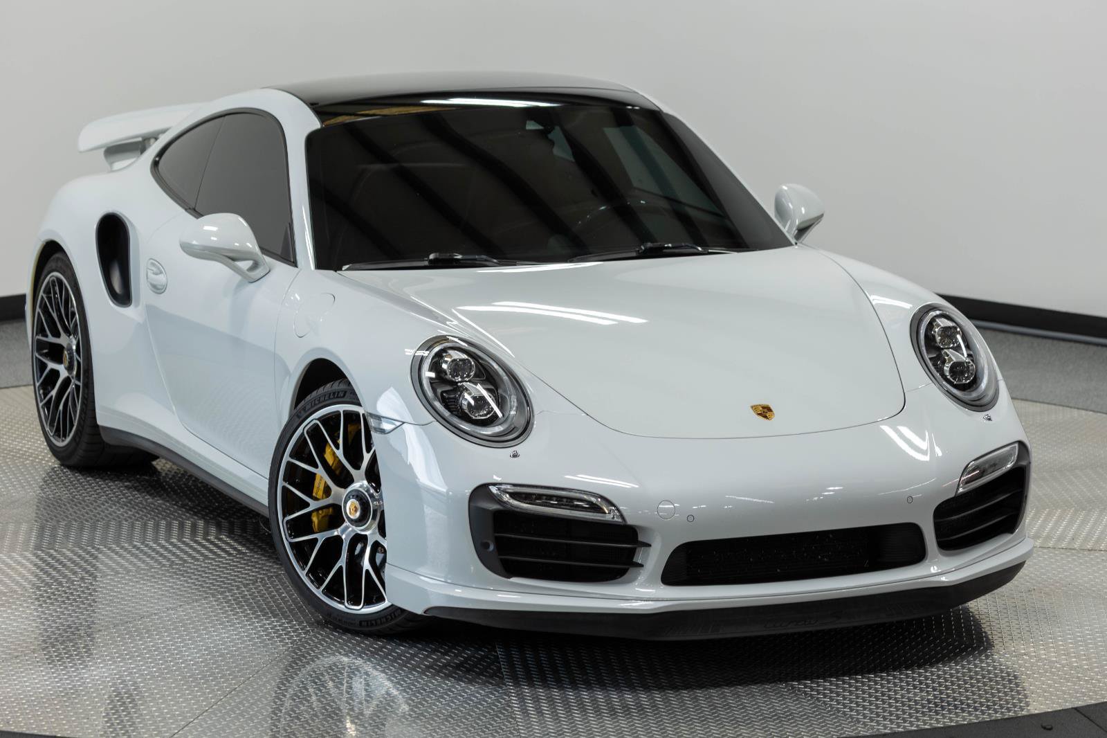 Used 2015 Porsche 911 Turbo S AWD/4WD image 73