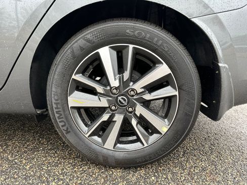 New 2025 Nissan Kicks SR image 19