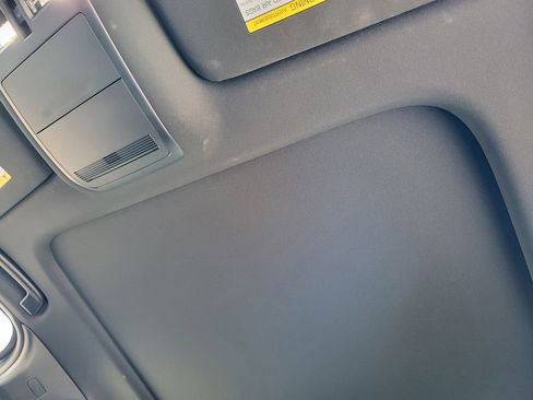 Used 2025 MAZDA CX-70 Plug-In Hybrid w/ Premium Plus image 22