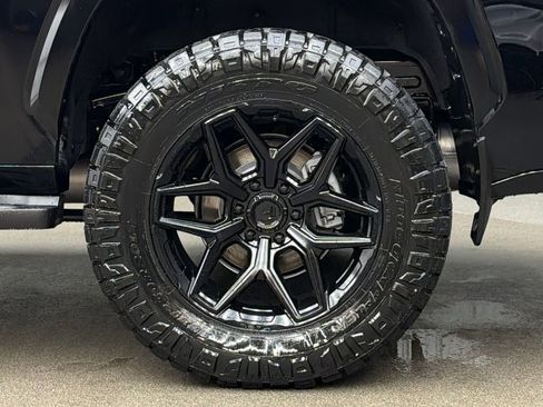 Used 2026 Toyota Sequoia Platinum AWD/4WD image 12