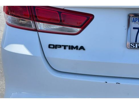 Used 2016 Kia Optima LX FWD image 14