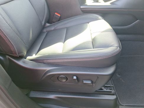 Used 2024 Chevrolet Tahoe RST w/ Luxury Package image 34