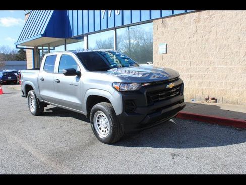Used 2023 Chevrolet Colorado W/T image 1