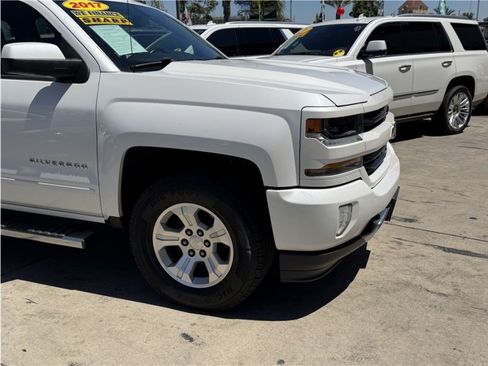 Used 2017 Chevrolet Silverado 1500 LT w/ All Star Edition AWD/4WD image 7