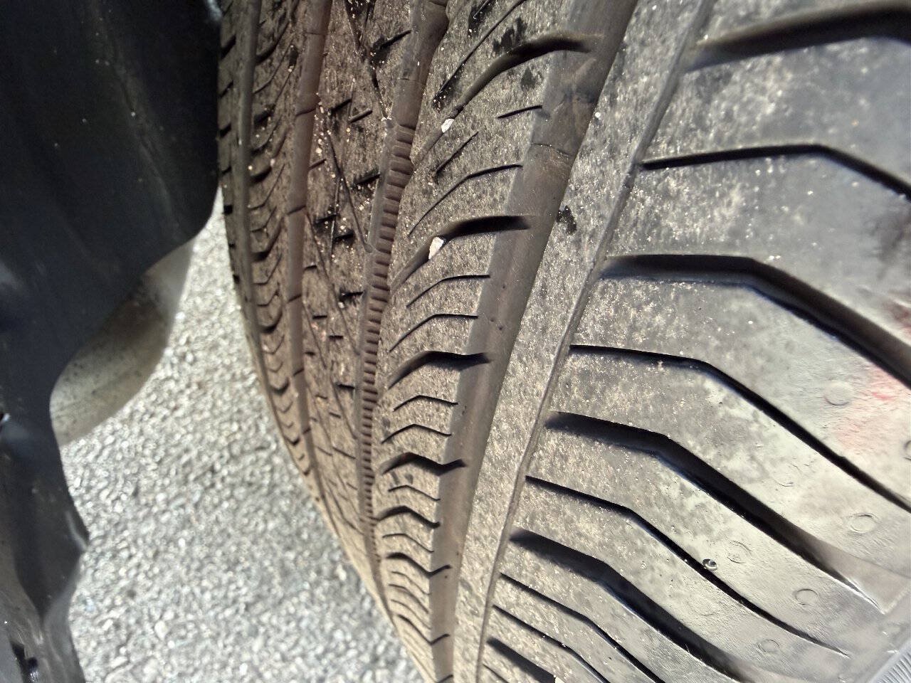 Used 2016 Dodge Challenger SXT Plus RWD image 16
