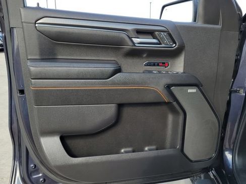 Used 2023 GMC Sierra 1500 AT4 w/ AT4 Preferred Package AWD/4WD image 7