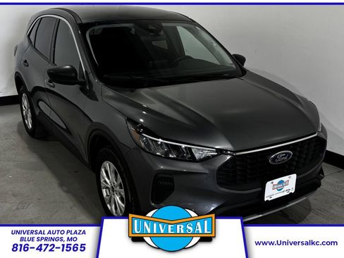 Used 2024 Ford Escape Active AWD/4WD image 1
