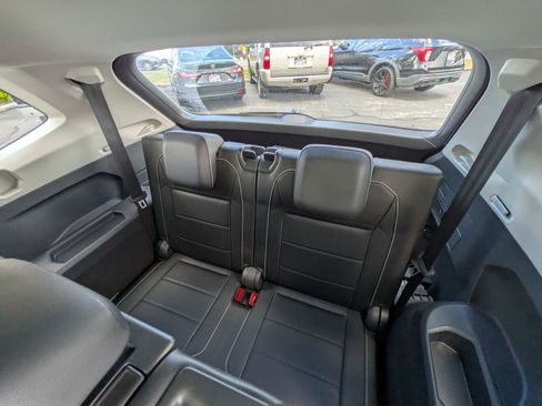 Used 2021 Volkswagen Tiguan SE w/ Panoramic Sunroof Package AWD/4WD image 31