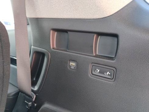 Used 2022 Hyundai Palisade Limited w/ Cargo Package image 12