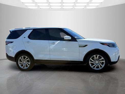 Used 2017 Land Rover Discovery HSE AWD/4WD image 4