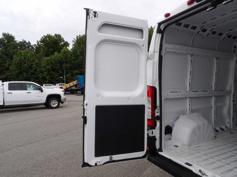 Used 2025 RAM ProMaster 3500 w/ Convenience Group FWD image 40
