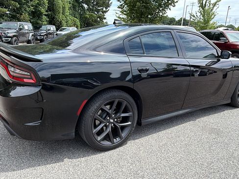 Used 2021 Dodge Charger R/T w/ Blacktop Package RWD image 8