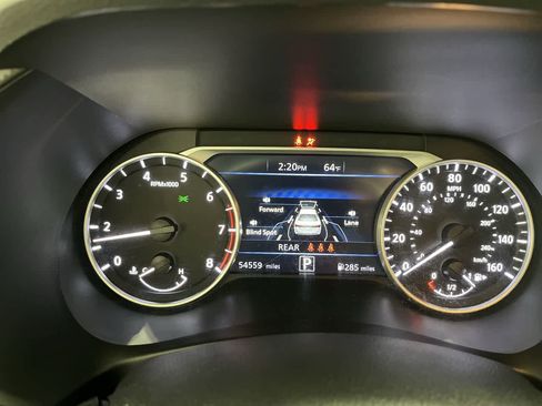 Used 2023 Nissan Sentra SV image 17