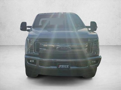 Used 2018 Ford F250 XLT w/ XLT Value Package image 8