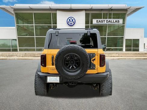 Used 2021 Ford Bronco Badlands image 5