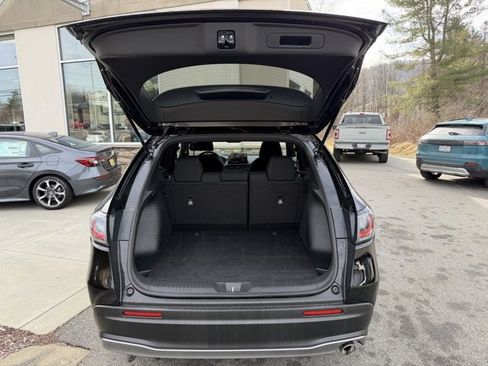 Certified 2026 Honda HR-V Sport image 32