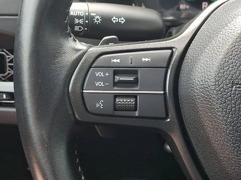 Used 2023 Honda Accord EX-L image 22