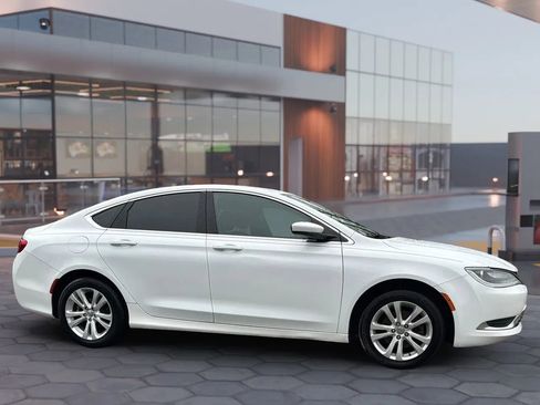 Used 2016 Chrysler 200 Limited w/ Anniversary Edition image 4