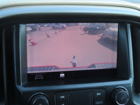 Used 2019 Chevrolet Colorado Z71 RWD image 28
