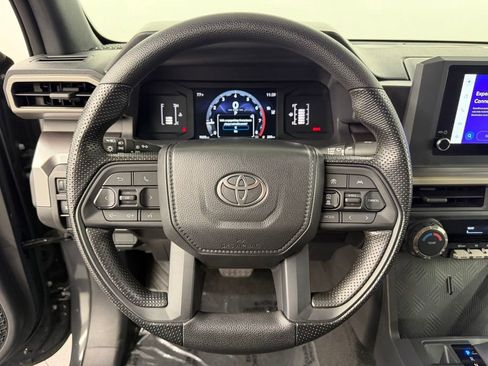 Used 2025 Toyota Tacoma SR5 AWD/4WD image 24