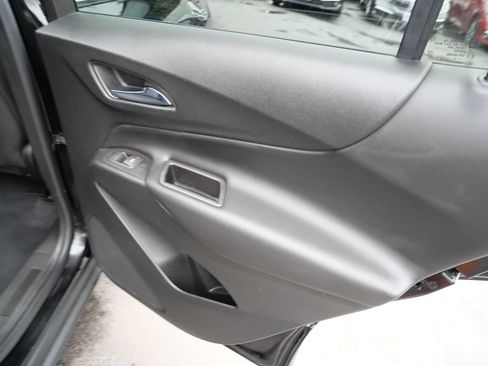 Used 2019 Chevrolet Equinox LT AWD/4WD image 31