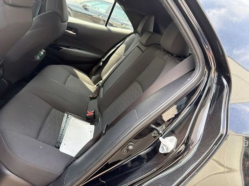 Used 2023 Toyota Corolla SE FWD image 4