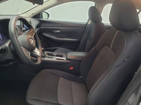 Used 2024 Nissan Sentra SV FWD image 17