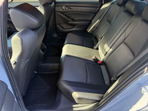 Used 2022 Honda Accord Sport image 11